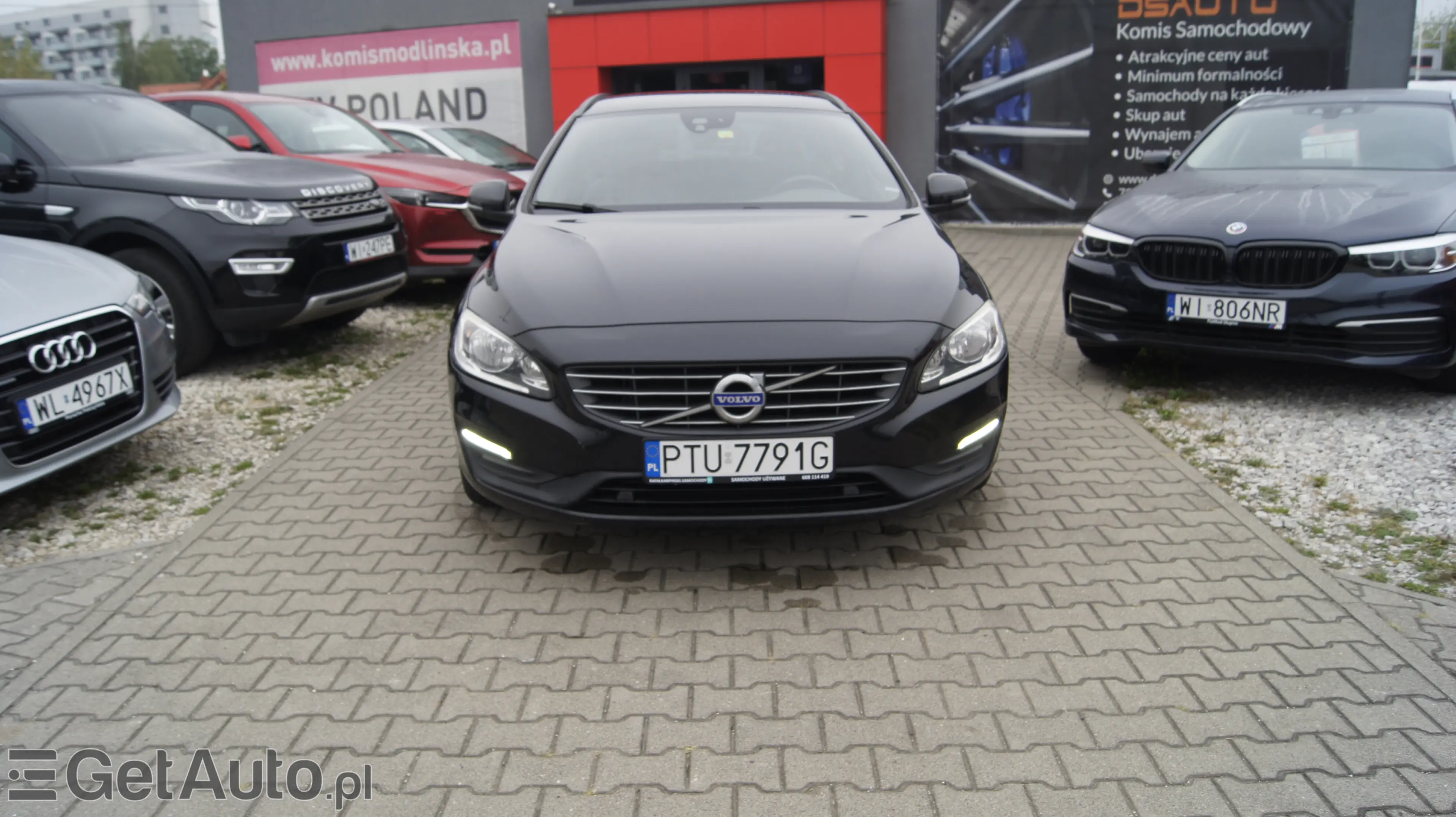 VOLVO V60 Momentum