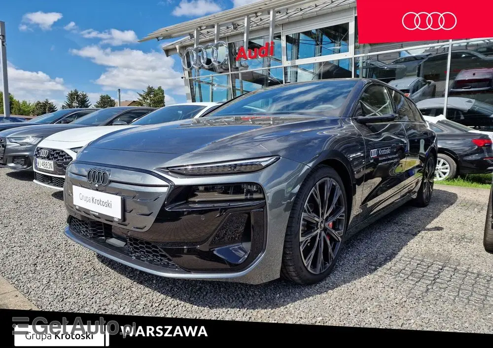 AUDI S6 Avant e-tron 