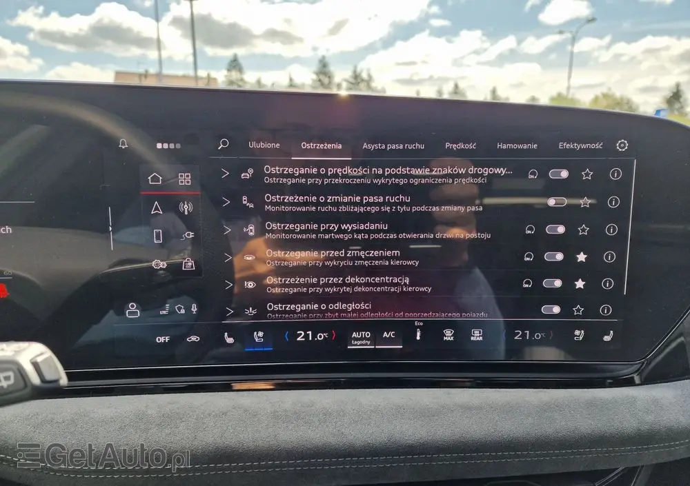 AUDI S6 Avant e-tron 