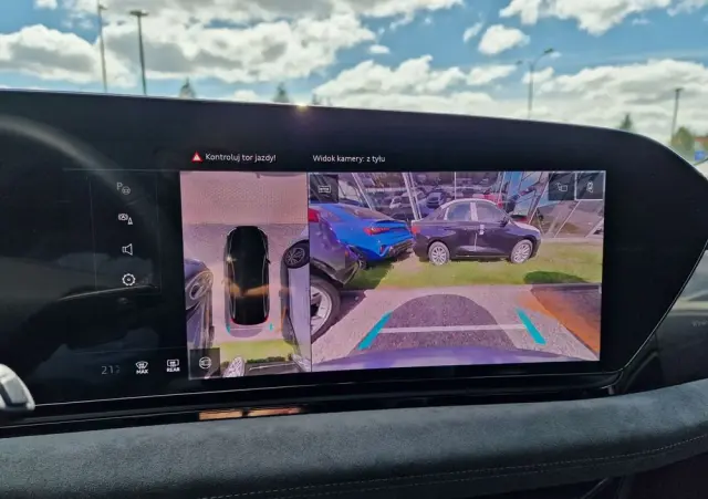 AUDI S6 Avant e-tron 