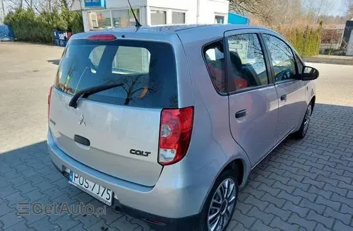 MITSUBISHI Colt 