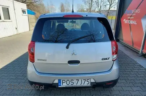 MITSUBISHI Colt 