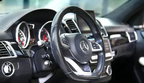 MERCEDES-BENZ GLE 