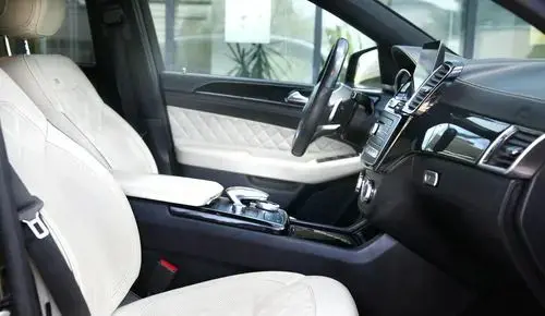 MERCEDES-BENZ GLE 