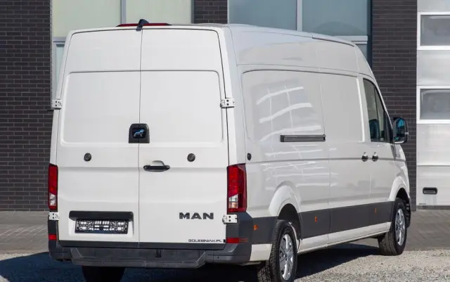 MAN TGE  3.140 Długi AUTOMAT *FURGON* 