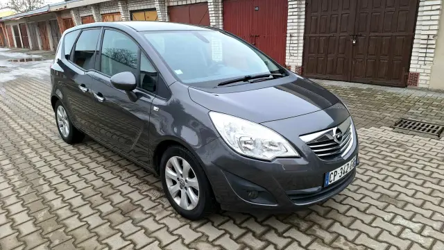 OPEL Meriva Cosmo