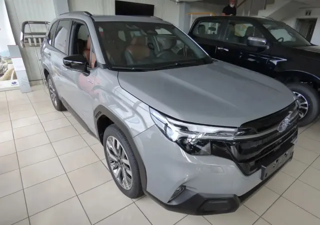 SUBARU Forester 2.0i-L Platinum (EyeSight) Lineartronic