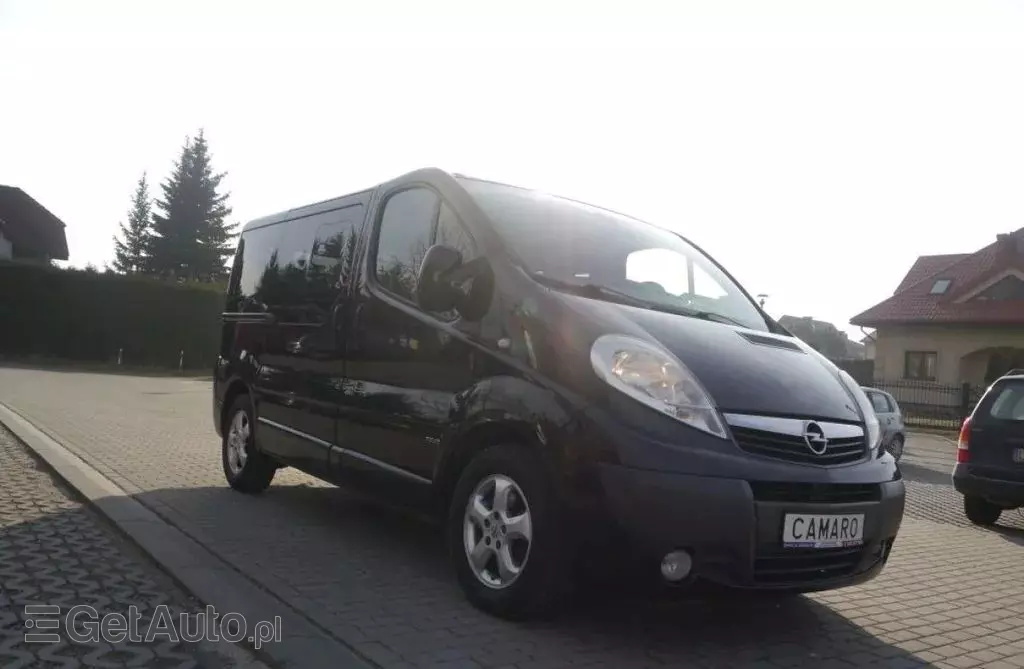 OPEL Vivaro 