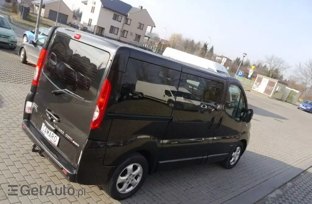 OPEL Vivaro 