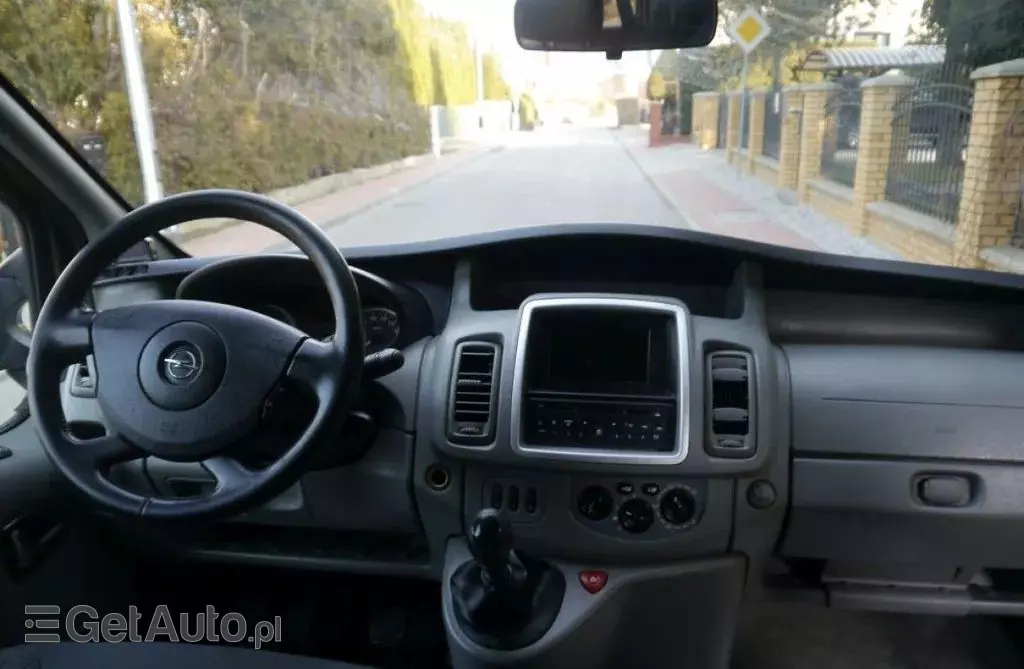 OPEL Vivaro 