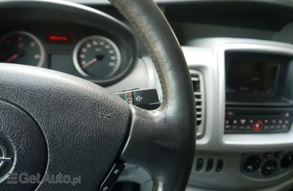OPEL Vivaro 