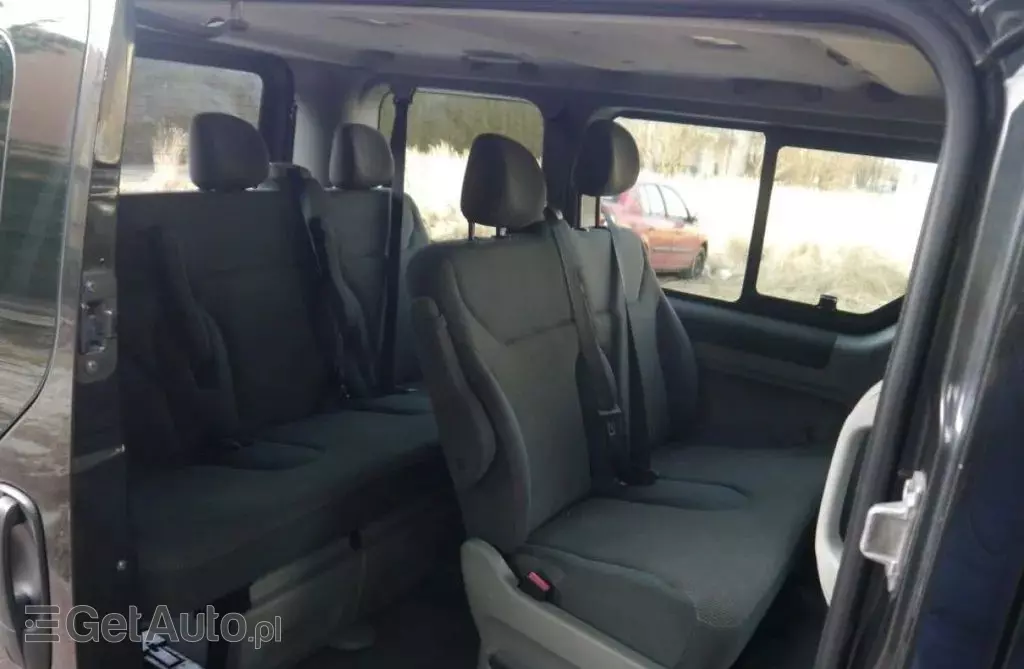 OPEL Vivaro 