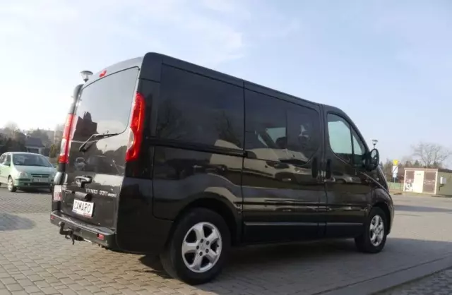 OPEL Vivaro 