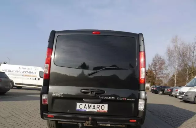 OPEL Vivaro 