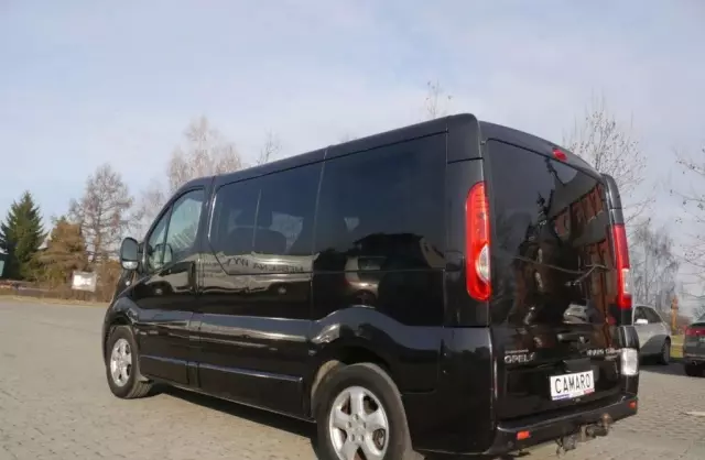 OPEL Vivaro 