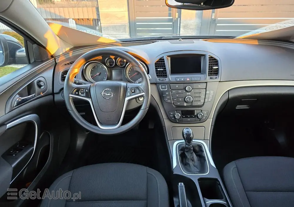 OPEL Insignia 2.0 CDTI ecoFLEX Business Cosmo