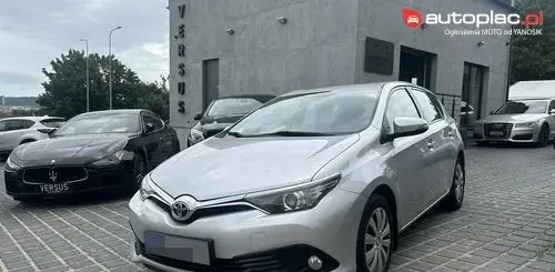 TOYOTA Auris 