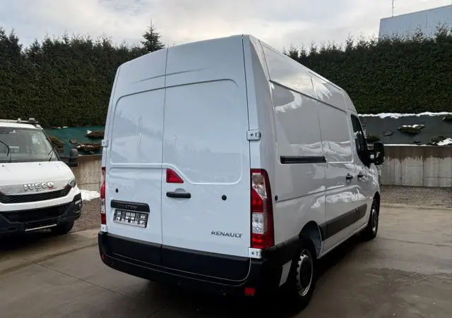 RENAULT Master Blaszak 