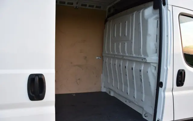 PEUGEOT BOXER 140 2.2 BLUEHDI L4H2 