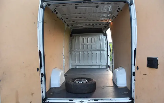 PEUGEOT BOXER 140 2.2 BLUEHDI L4H2 