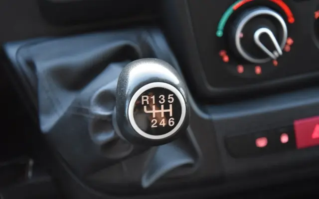 PEUGEOT BOXER 140 2.2 BLUEHDI L4H2 