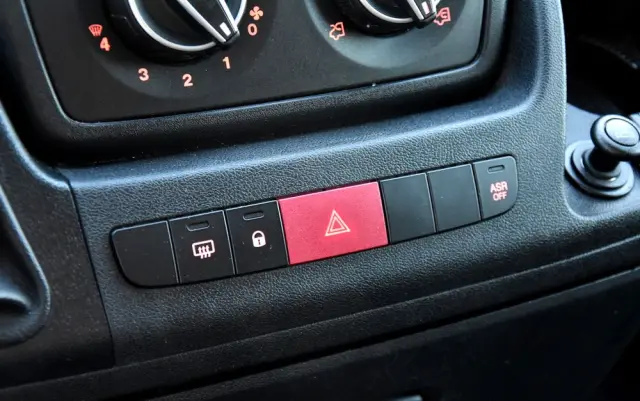 PEUGEOT BOXER 140 2.2 BLUEHDI L4H2 