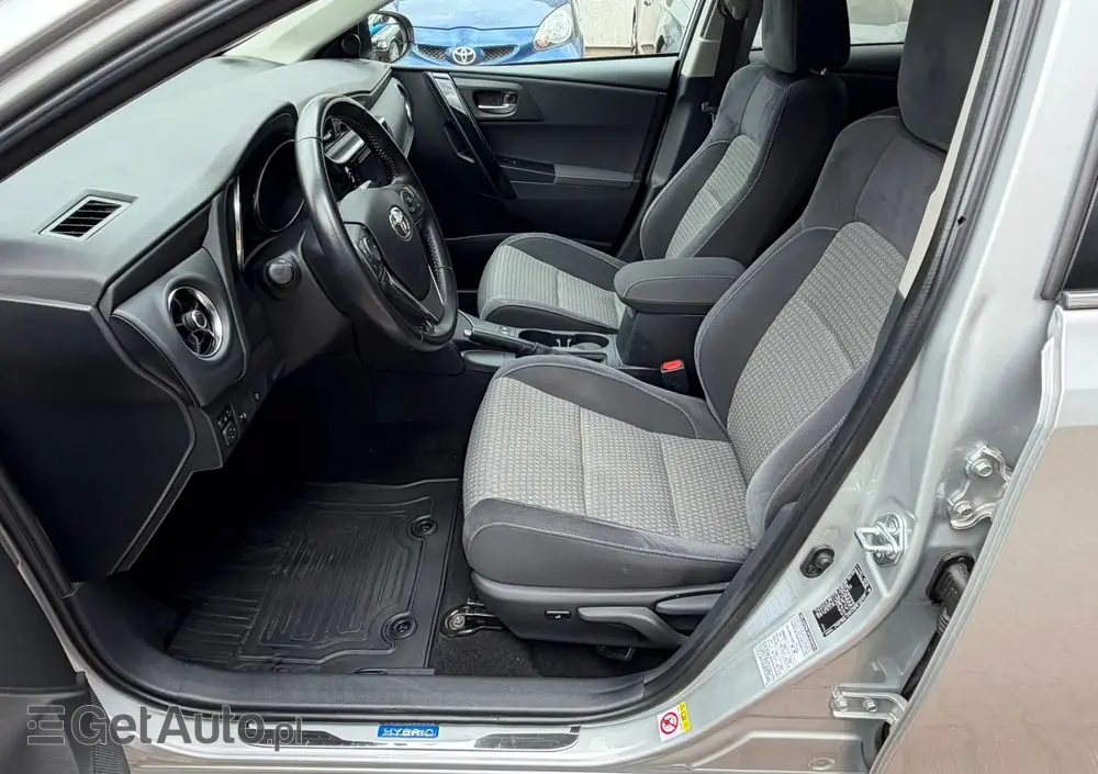 TOYOTA Auris Hybrid 135 Premium