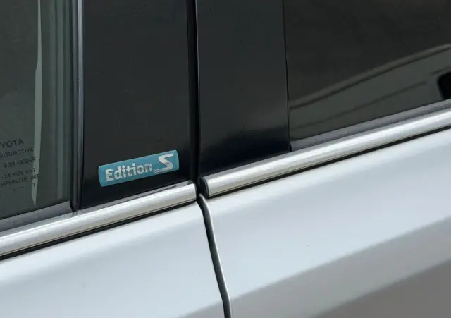 TOYOTA Auris Hybrid 135 Premium