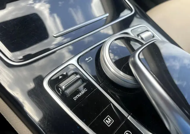 MERCEDES-BENZ GLC 250 4-Matic