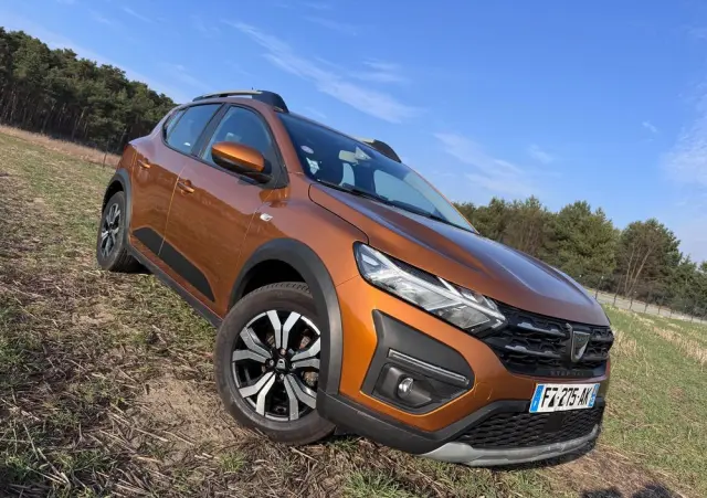 DACIA Sandero Stepway TCe 100 Celebration