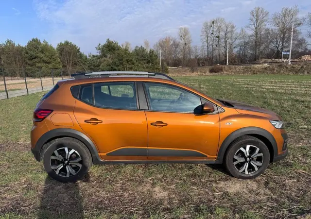 DACIA Sandero Stepway TCe 100 Celebration