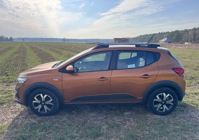 DACIA Sandero Stepway TCe 100 Celebration