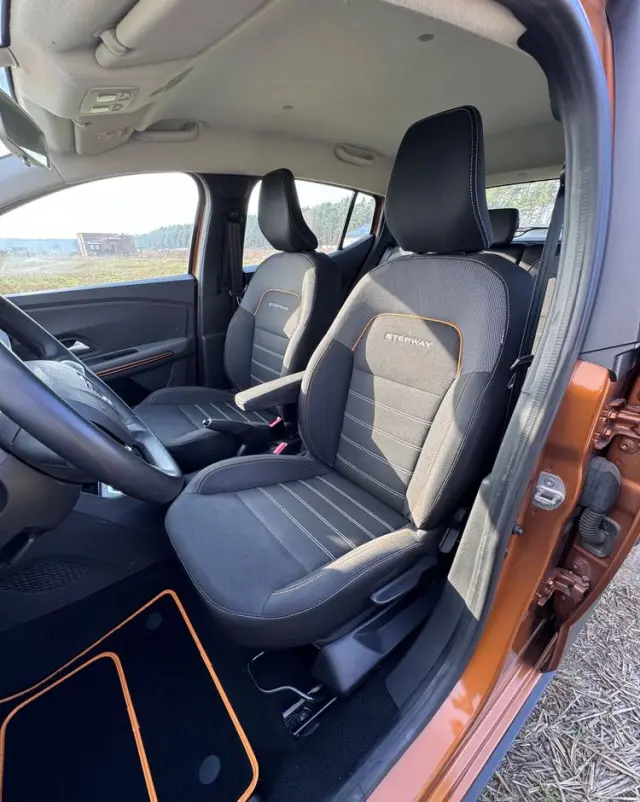 DACIA Sandero Stepway TCe 100 Celebration