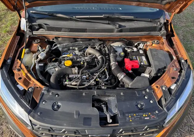 DACIA Sandero Stepway TCe 100 Celebration