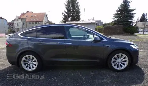 TESLA X 