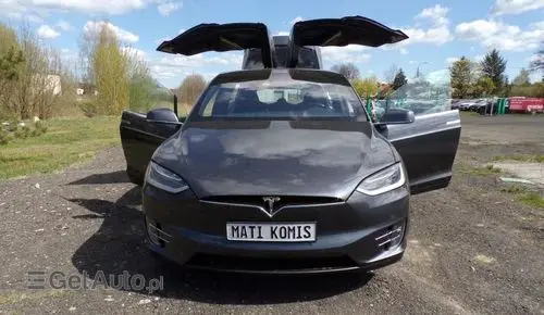 TESLA X 