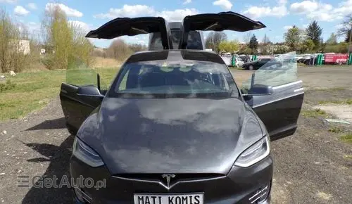 TESLA X 