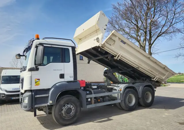 MAN MAN TGS 26.360 / 2 STRONNA WYWROTKA / EURO 6 