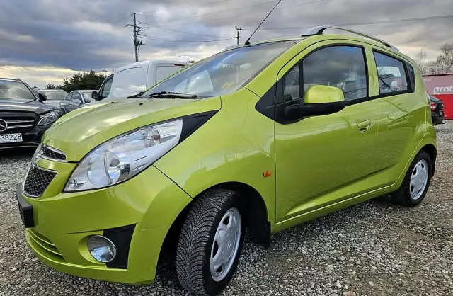 CHEVROLET Spark 