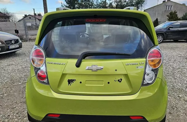 CHEVROLET Spark 