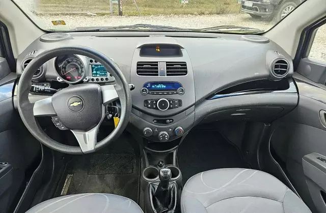 CHEVROLET Spark 