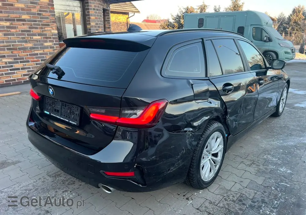 BMW Seria 3 320d xDrive Edition M Sport Shadow