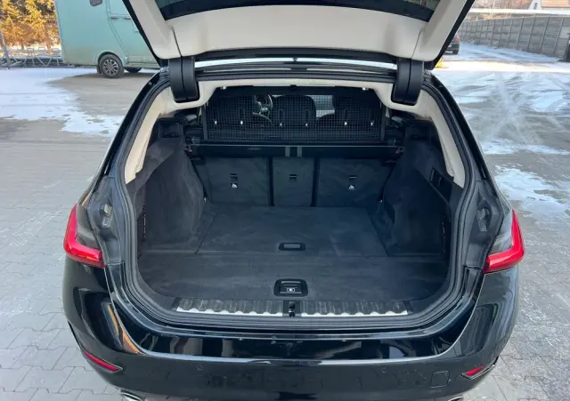 BMW Seria 3 320d xDrive Edition M Sport Shadow