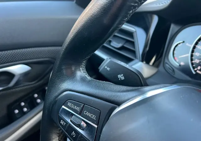 BMW Seria 3 320d xDrive Edition M Sport Shadow