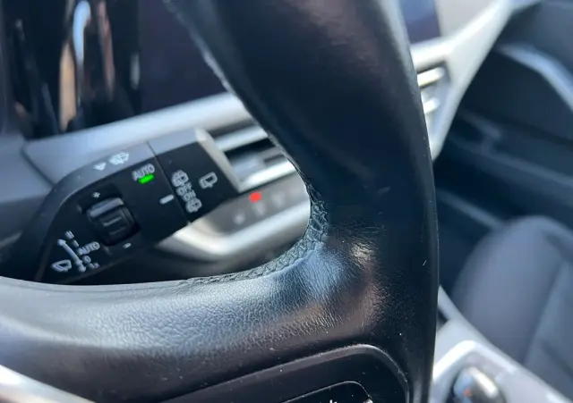 BMW Seria 3 320d xDrive Edition M Sport Shadow