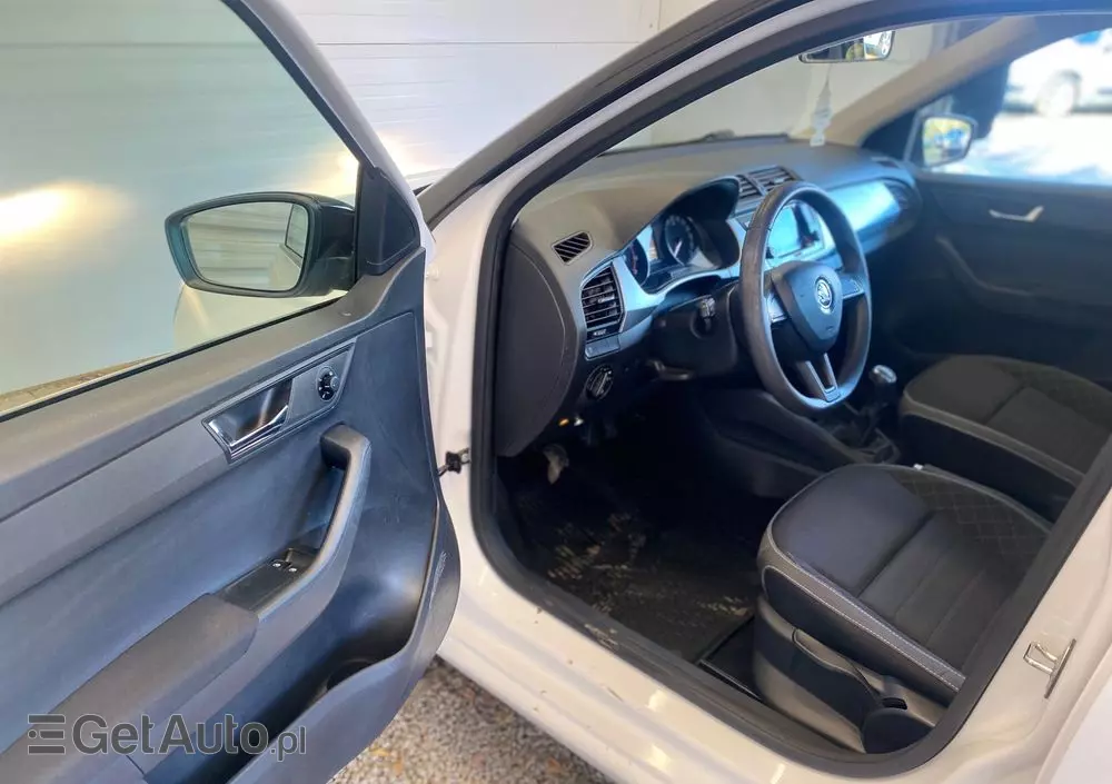 SKODA Fabia 1.0 TSI Ambition Plus