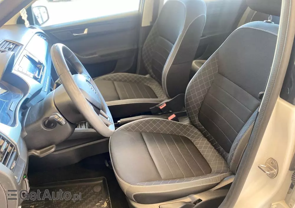 SKODA Fabia 1.0 TSI Ambition Plus