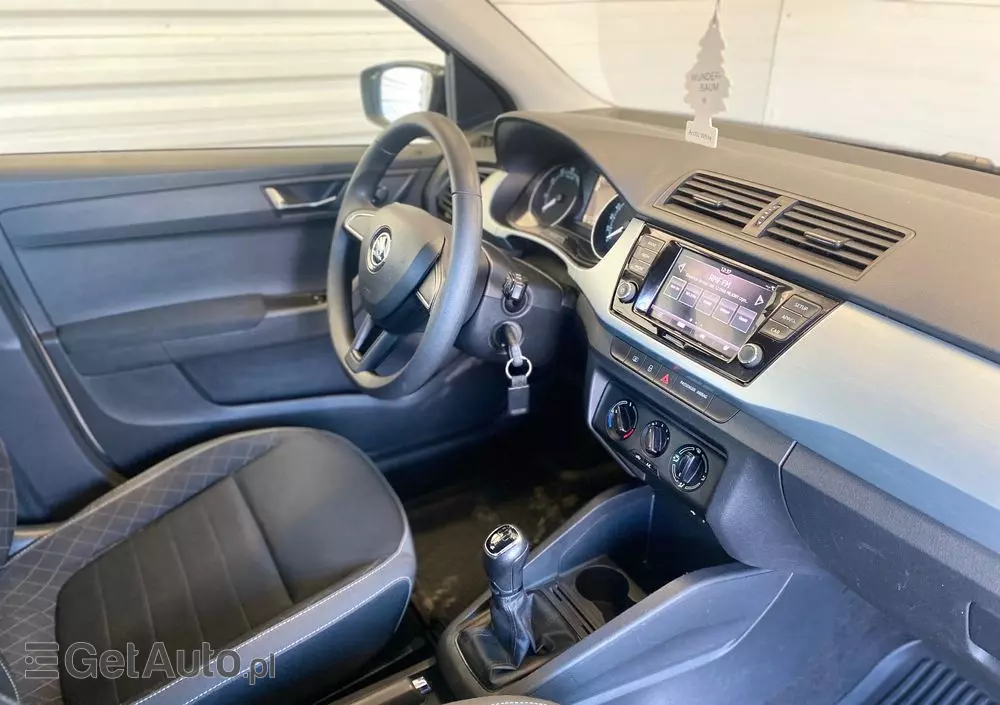 SKODA Fabia 1.0 TSI Ambition Plus