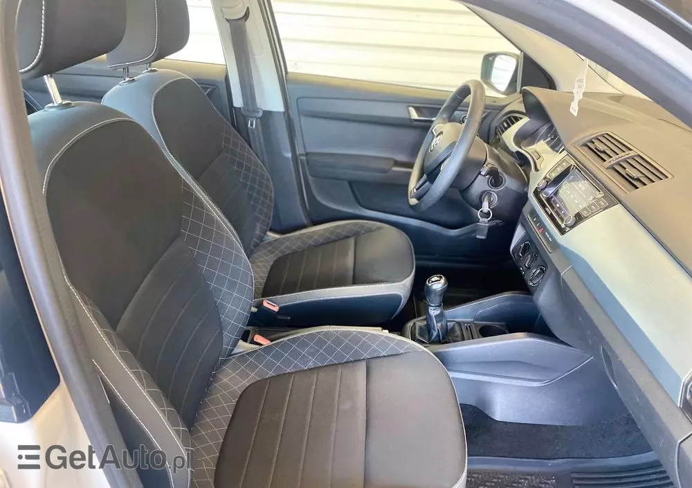 SKODA Fabia 1.0 TSI Ambition Plus