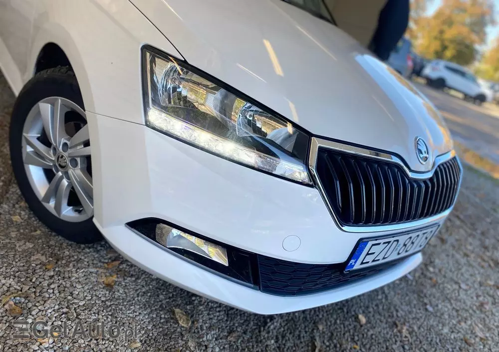 SKODA Fabia 1.0 TSI Ambition Plus